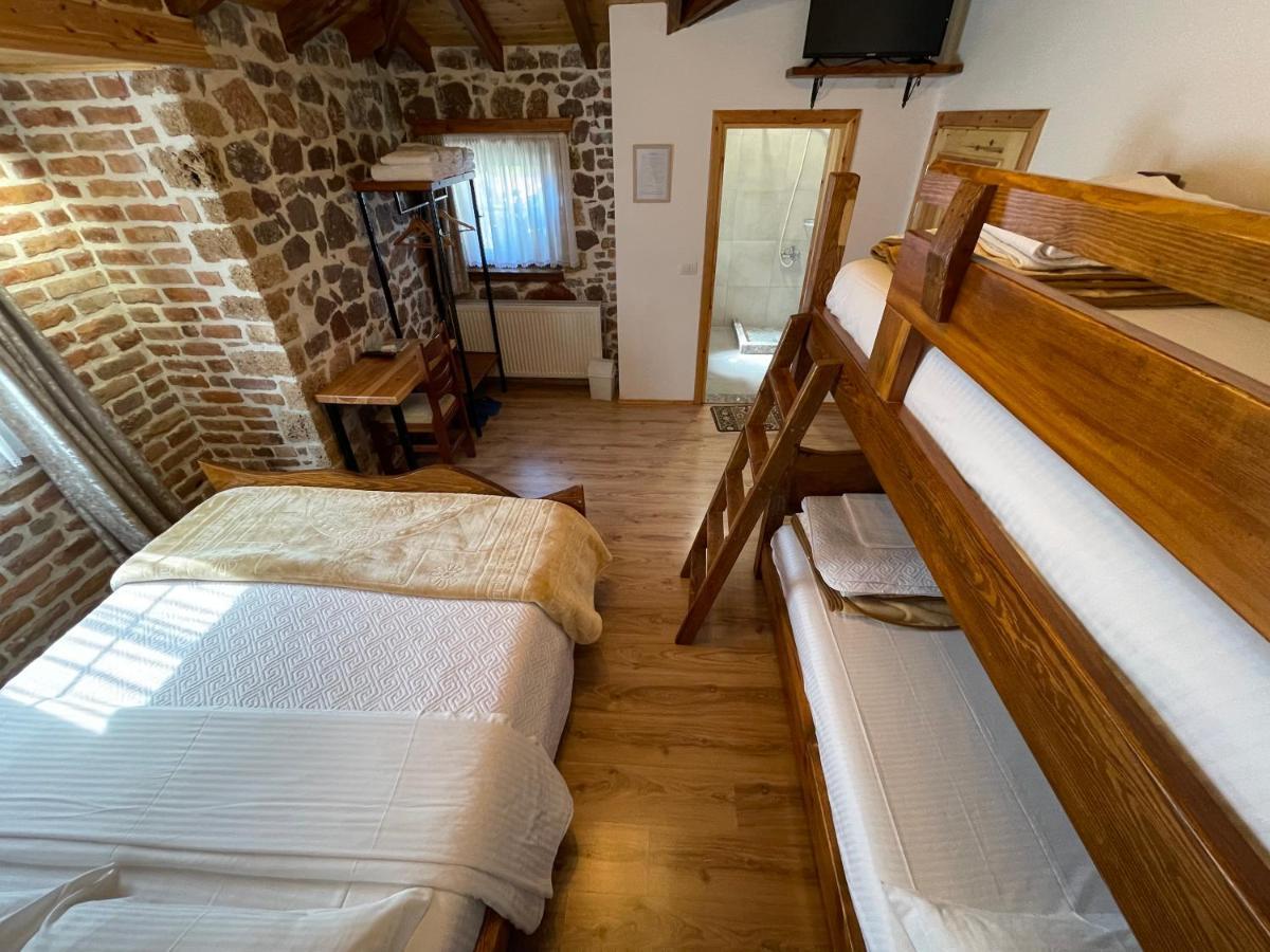 Bujtina Liana Voskopoje Otel Dış mekan fotoğraf