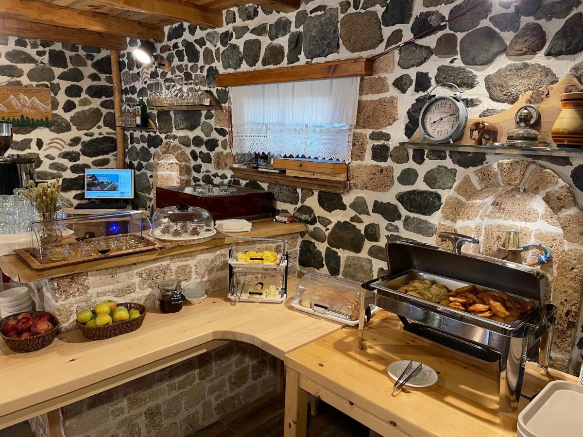Bujtina Liana Voskopoje Otel Dış mekan fotoğraf