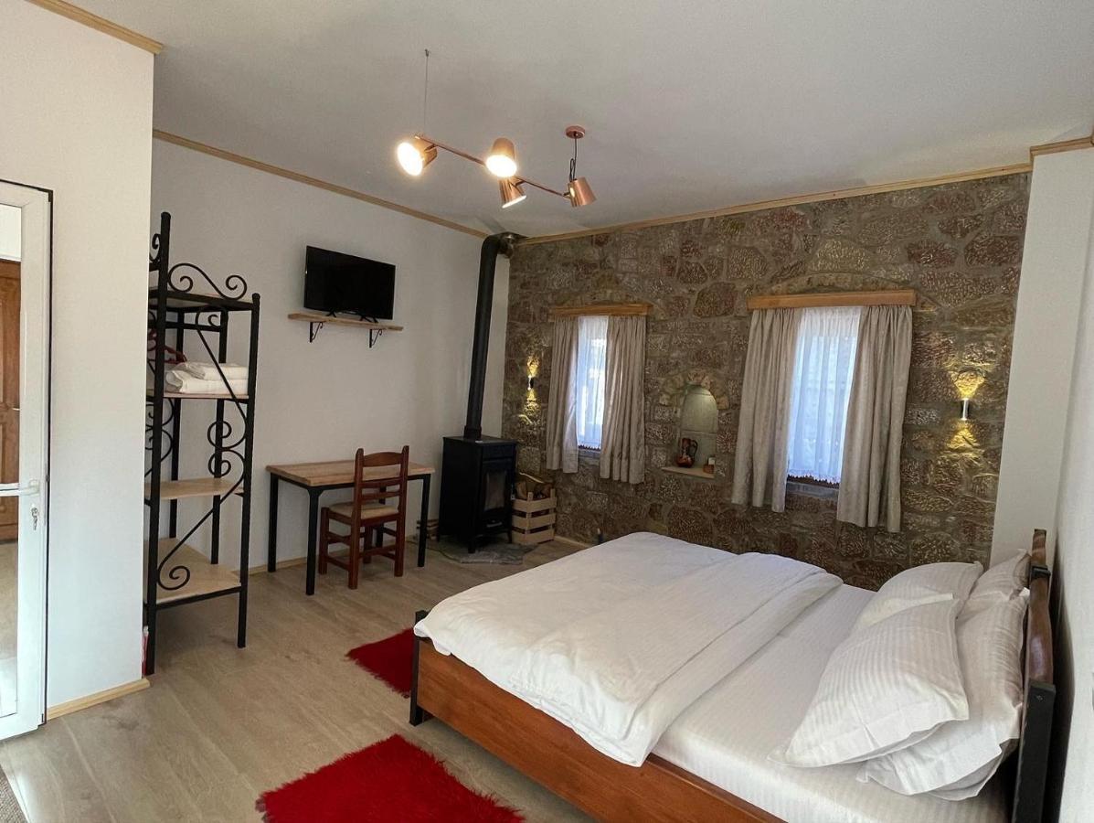 Bujtina Liana Voskopoje Otel Dış mekan fotoğraf