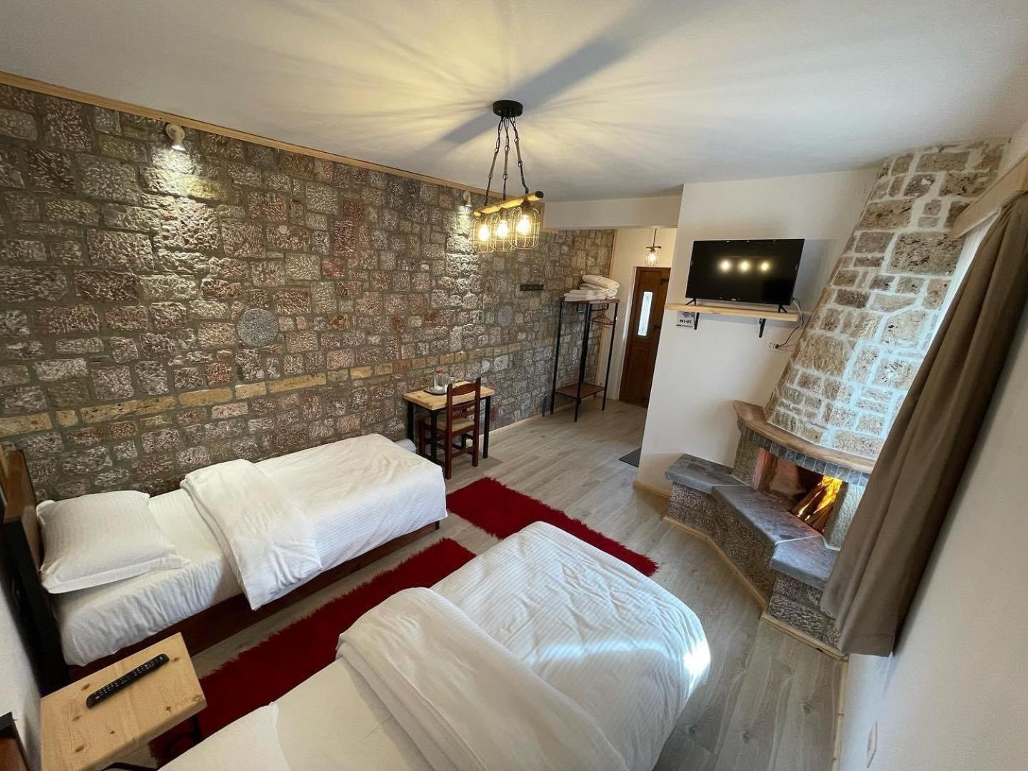Bujtina Liana Voskopoje Otel Dış mekan fotoğraf